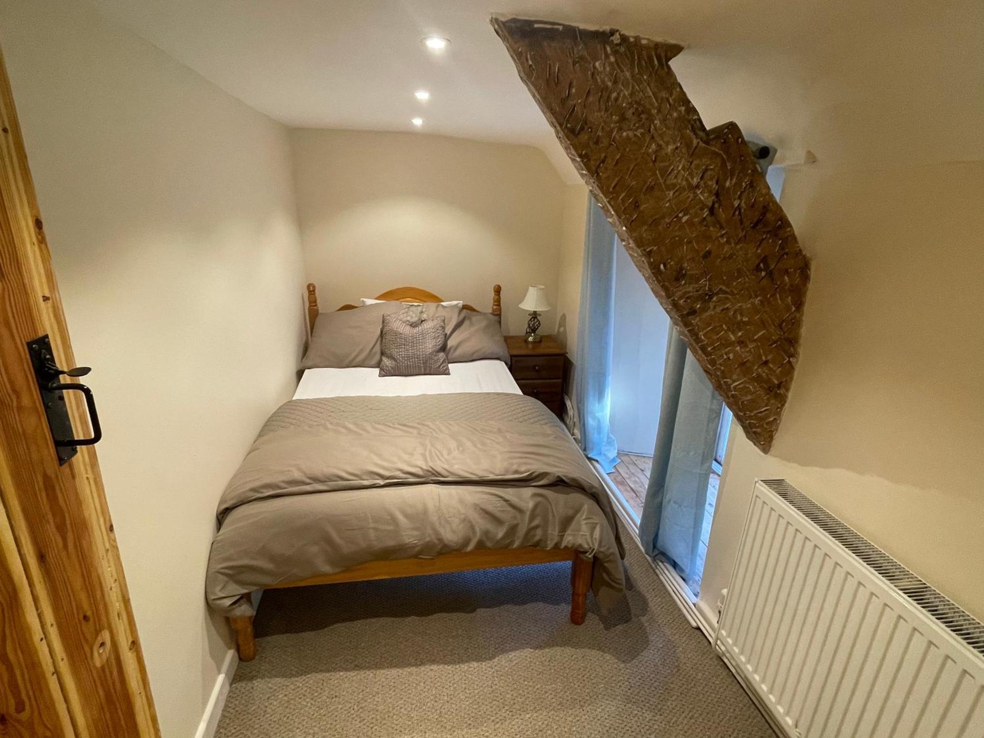Large Historic Farmhouse In Rhondda Valley Perfect For Groups With Hot Tub Blaencwm Ngoại thất bức ảnh